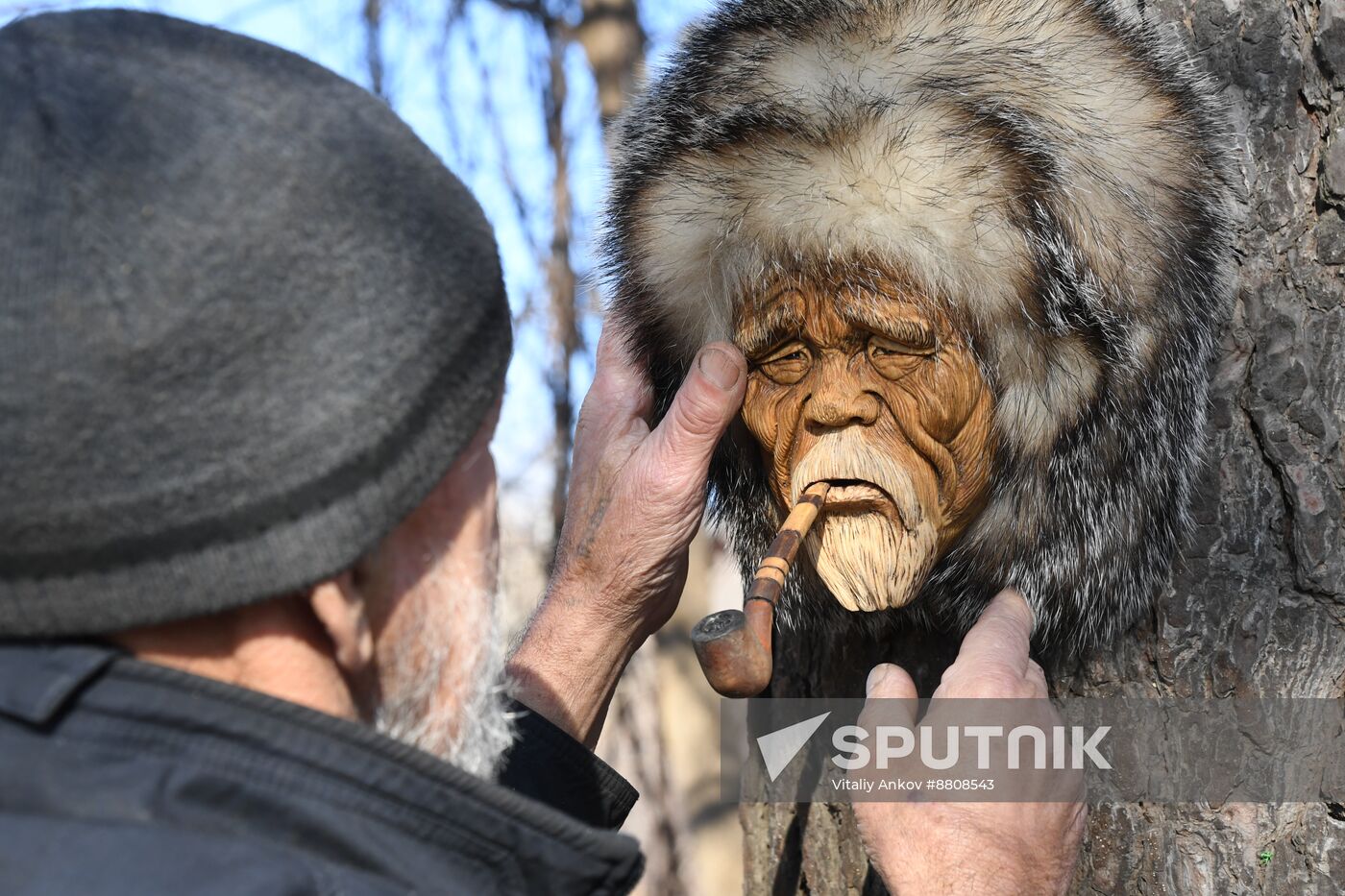 Russia Wood Carving