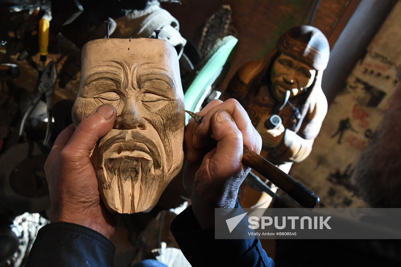 Russia Wood Carving