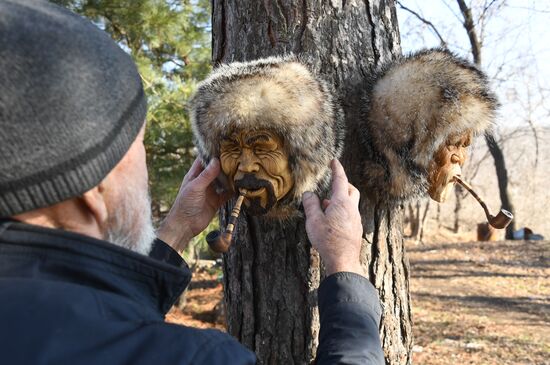 Russia Wood Carving