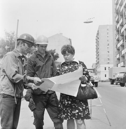 Construction works in Garibaldi Street in Moscow