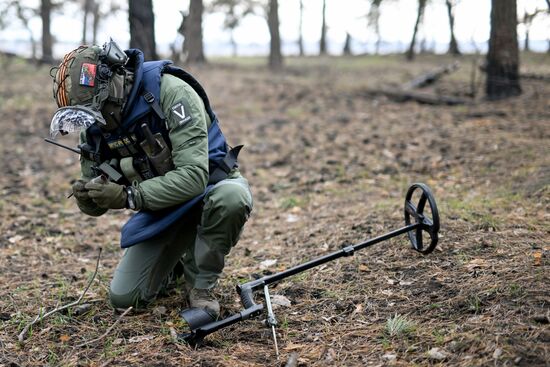 Russia Ukraine Kursk Attack Demining