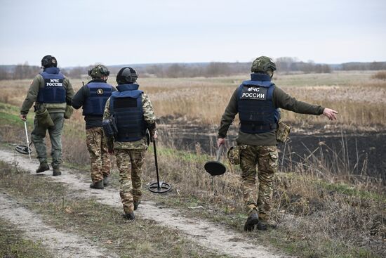 Russia Ukraine Kursk Attack Demining