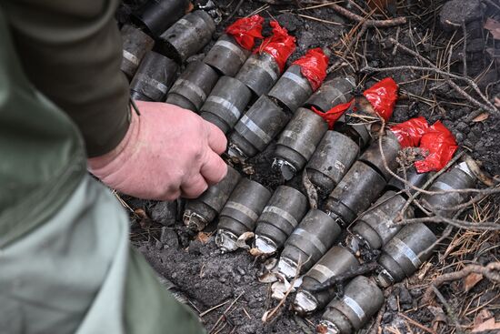 Russia Ukraine Kursk Attack Demining