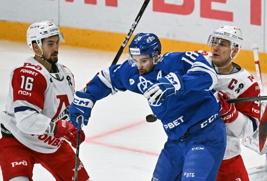 Russia Ice Hockey Kontinental League Dynamo - Lokomotiv
