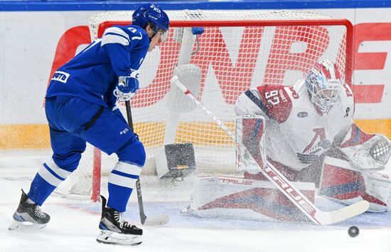 Russia Ice Hockey Kontinental League Dynamo - Lokomotiv
