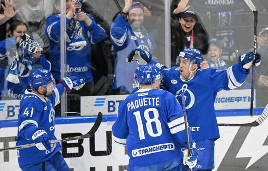 Russia Ice Hockey Kontinental League Dynamo - Lokomotiv