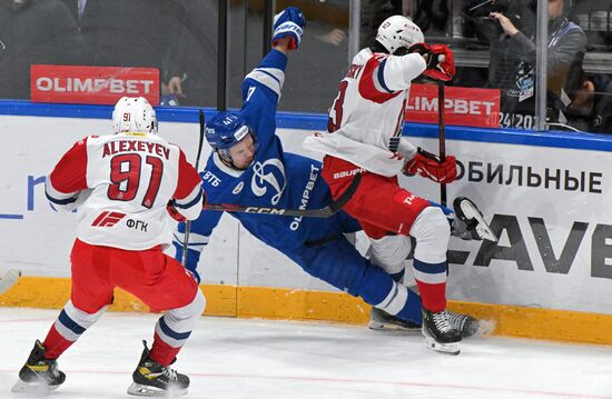 Russia Ice Hockey Kontinental League Dynamo - Lokomotiv