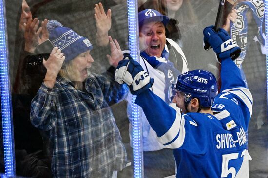 Russia Ice Hockey Kontinental League Dynamo - Lokomotiv