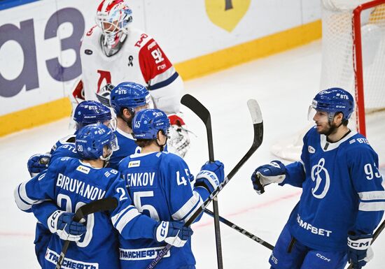 Russia Ice Hockey Kontinental League Dynamo - Lokomotiv