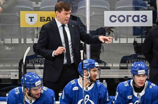 Russia Ice Hockey Kontinental League Dynamo - Lokomotiv