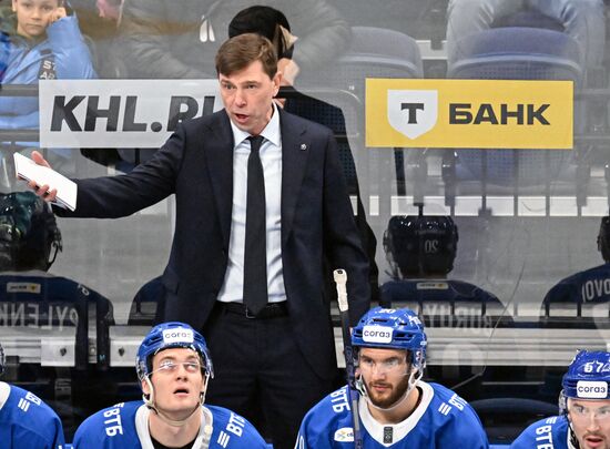 Russia Ice Hockey Kontinental League Dynamo - Lokomotiv