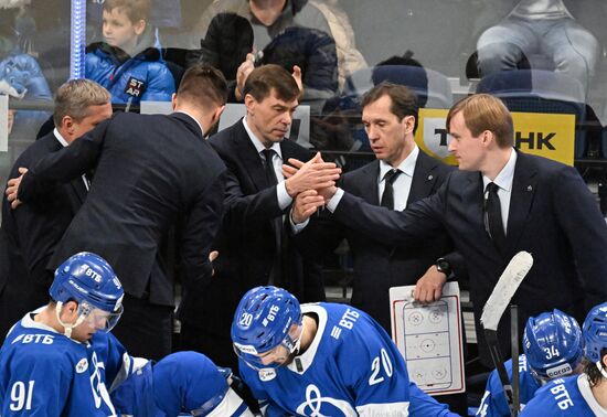 Russia Ice Hockey Kontinental League Dynamo - Lokomotiv