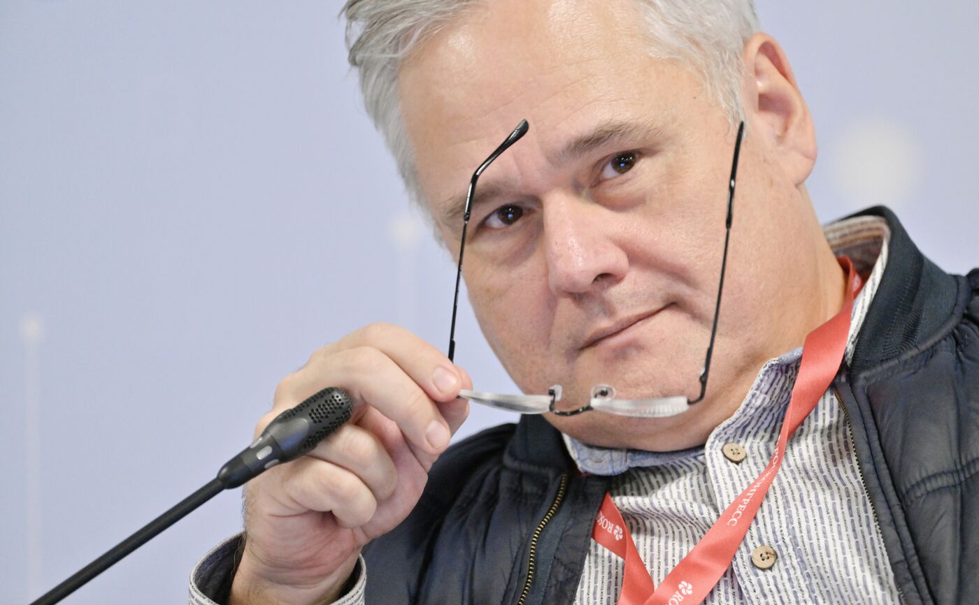 4th Young Scientists Congress. AI Native Education