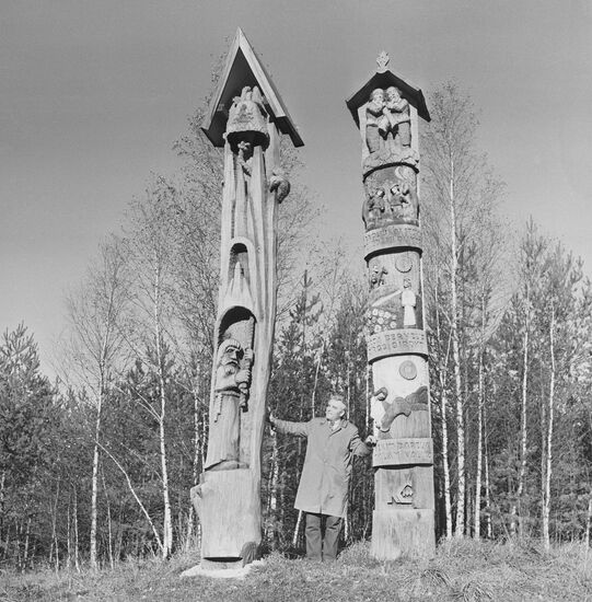 Woodcarver Hipolitas Uzkurnis