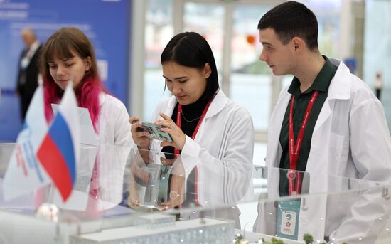 The 4th Young Scientists Congress Location: Russia, Federal territory 'Sirius'. Author: Vitaly Timkiv. 4th Young Scientists Congress