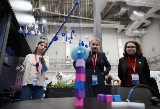 The 4th Young Scientists Congress. Location: Russia, Federal territory 'Sirius'. Author: Pelagiya Tikhonova. 4th Young Scientists Congress