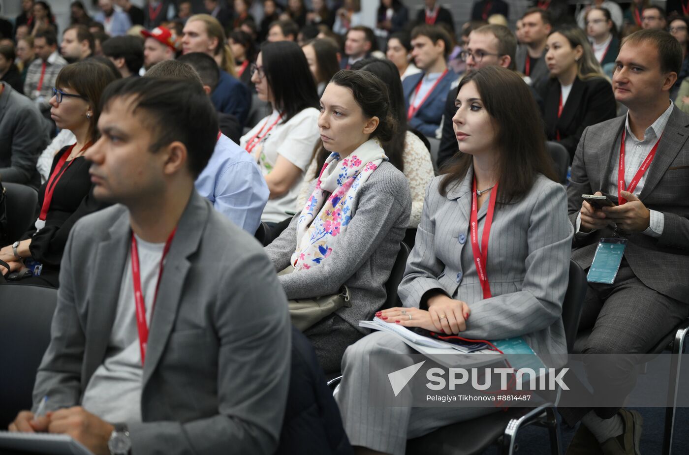 4th Young Scientists Congress. Grant Support from the Russian Science Foundation