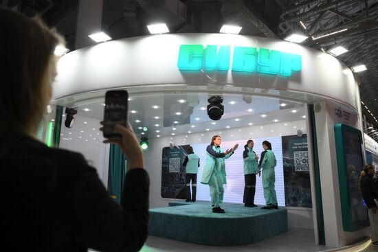 The work of the 4th Young Scientists Congress. Location: Russia, Federal territory 'Sirius'. Author: Maksim Blinov. 4th Young Scientists Congress