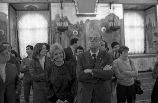 Governor of Buenos Aires Province Alejandro Armendariz visits USSR