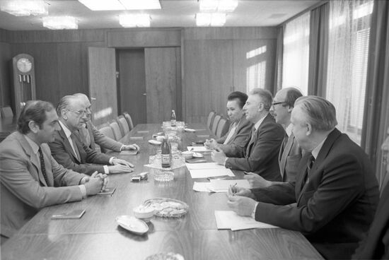Governor of Buenos Aires Province Alejandro Armendariz visits USSR