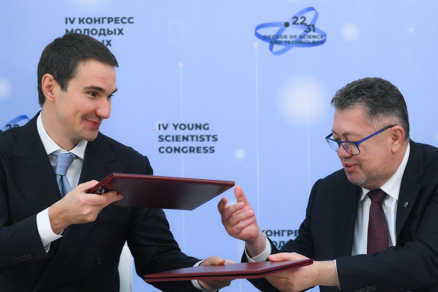 4th Young Scientists Congress. Signing ceremonies