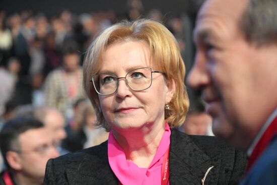 The 4th Young Scientists Congress. Plenary session. Veronika Skvortsova, Head of the Federal Medical and Biological Agency of Russia (FMBA). Location: Russia, Federal territory 'Sirius'. Author: Ilya Pitalev. 4th Young Scientists Congress. Plenary session