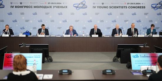 The 4th Young Scientists Congress. Meeting of the Coordination Committee for the Decade of Science and Technology in Russia Center, from left: Gennady Krasnikov, President of the Russian Academy of Sciences; and Dmitry Chernyshenko, Deputy Prime Minister of the Russian Federation. Location: Russia, Federal territory 'Sirius'. Author: Alexander Vilf. 4th Young Scientists Congress. Meeting of the Coordination Committee for the Decade of Science and Technology in Russia