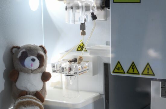 The 4th Young Scientists Congress. Locus Sector 1616 genetic analyzer for sequencing and fragment analysis. Location: Russia, Federal territory 'Sirius'. Author: Ekaterina Chesnokova. 4th Young Scientists Congress