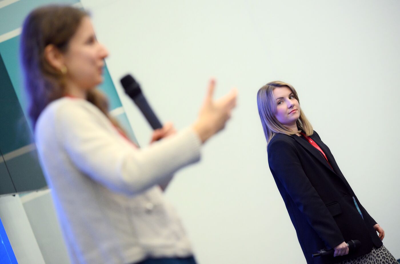 4th Young Scientists Congress. Scientific Communication: How Should Scientists Interact and Present Research Results To Society