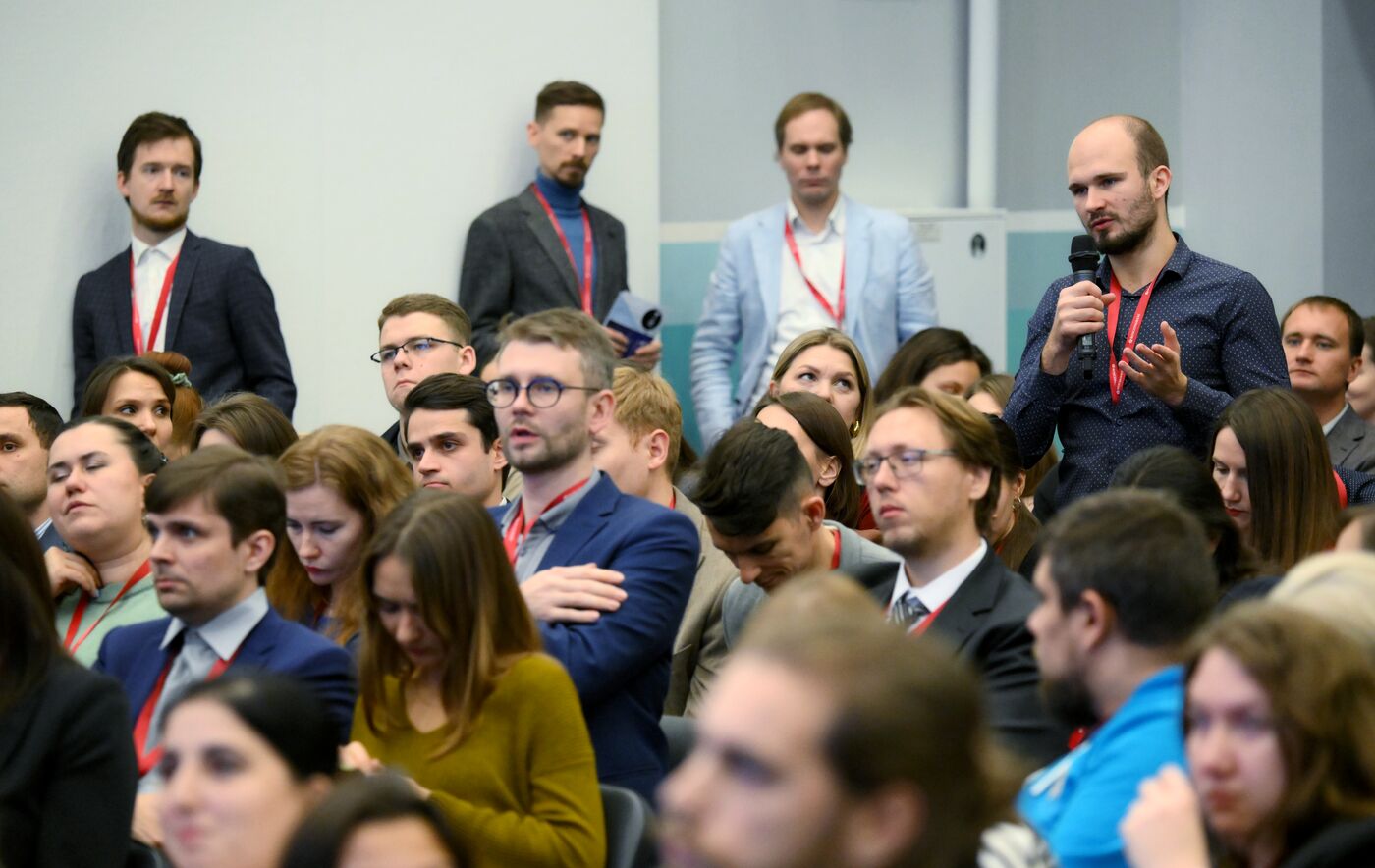 4th Young Scientists Congress. Scientific Communication: How Should Scientists Interact and Present Research Results To Society