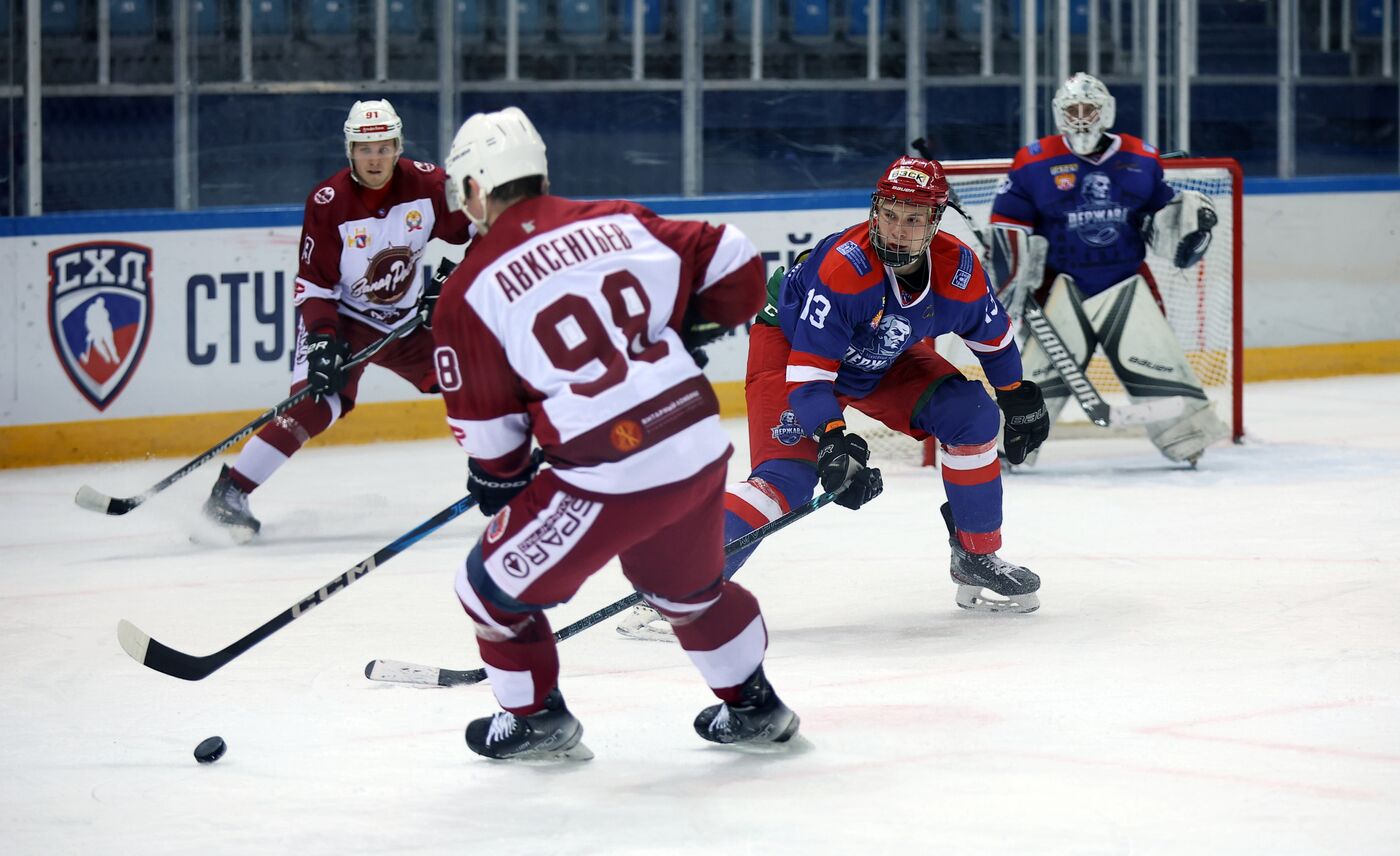 4th Young Scientists Congress. SHL Cup finals: Student ice hockey national competition