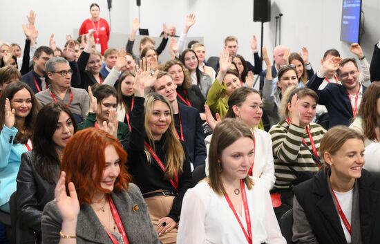 4th Young Scientists Congress. Russian Health Ministry meets with youth