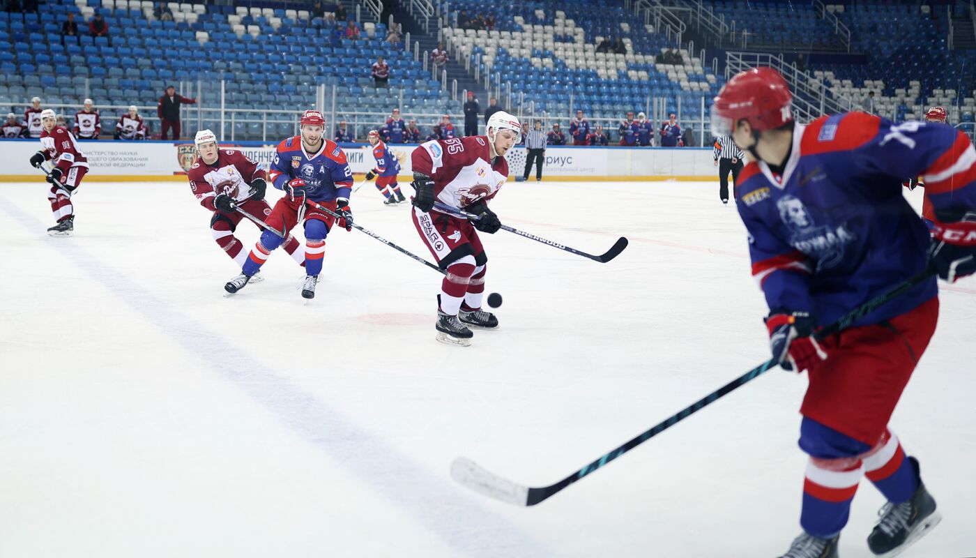 4th Young Scientists Congress. SHL Cup finals: Student ice hockey national competition