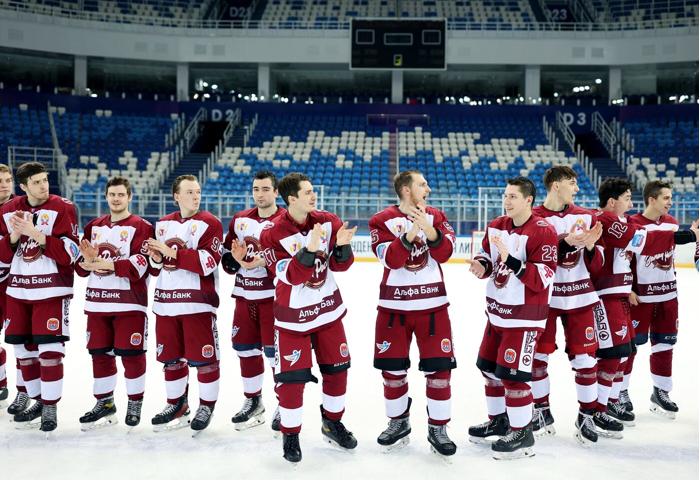 4th Young Scientists Congress. SHL Cup finals: Student ice hockey national competition