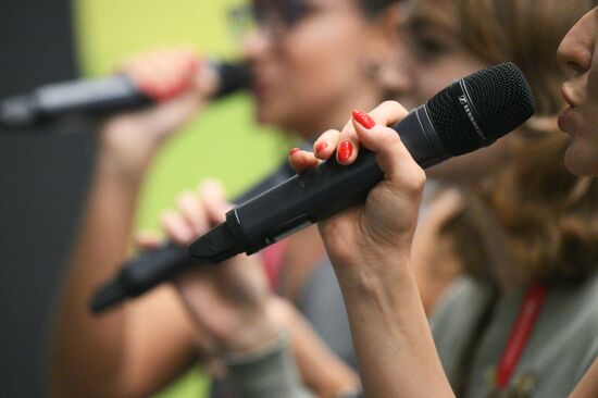 4th Young Scientists Congress. Karaoke battle