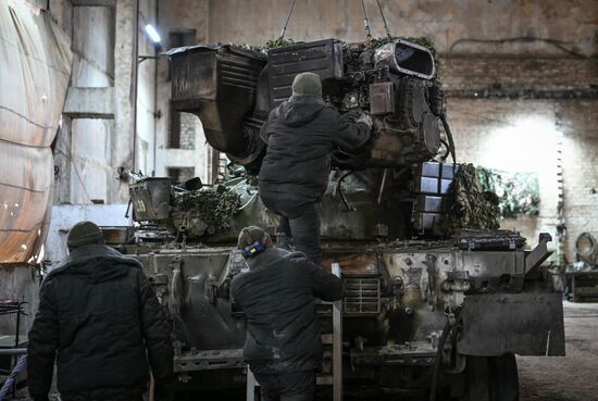 Russia Ukraine Military Operation Repair Battalion