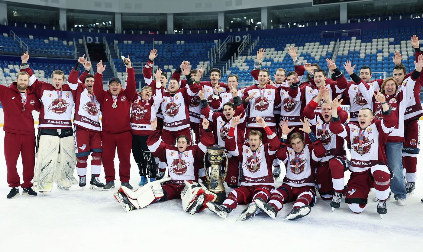 4th Young Scientists Congress. SHL Cup finals: Student ice hockey national competition