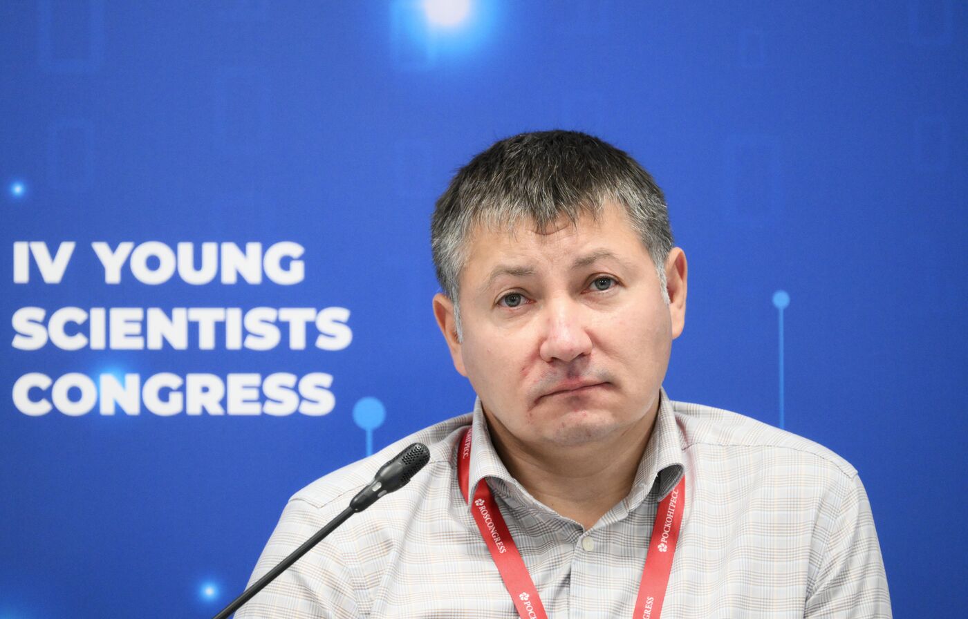 4th Young Scientists Congress. Scientific Playgrounds: From an Idea to Nationwide Construction