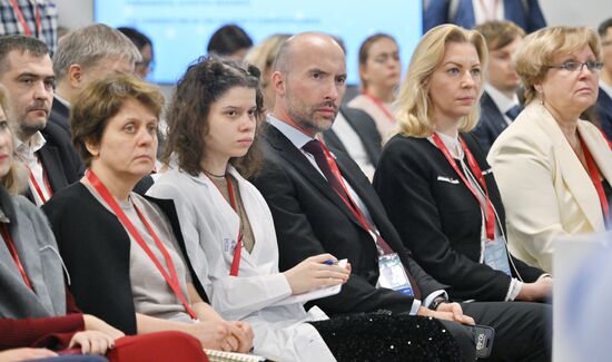 The 4th Young Scientists Congress. Fundamental Scientific Research: The Cornerstone of The Country's Competitiveness. Location: Russia, Federal territory 'Sirius'. Author: Kristina Kormilitsyna. 4th Young Scientists Congress. Fundamental Scientific Research: The Cornerstone of The Country's Competitiveness