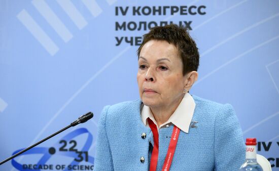 4th Young Scientists Congress. Meeting with young scientists from Novorossiya