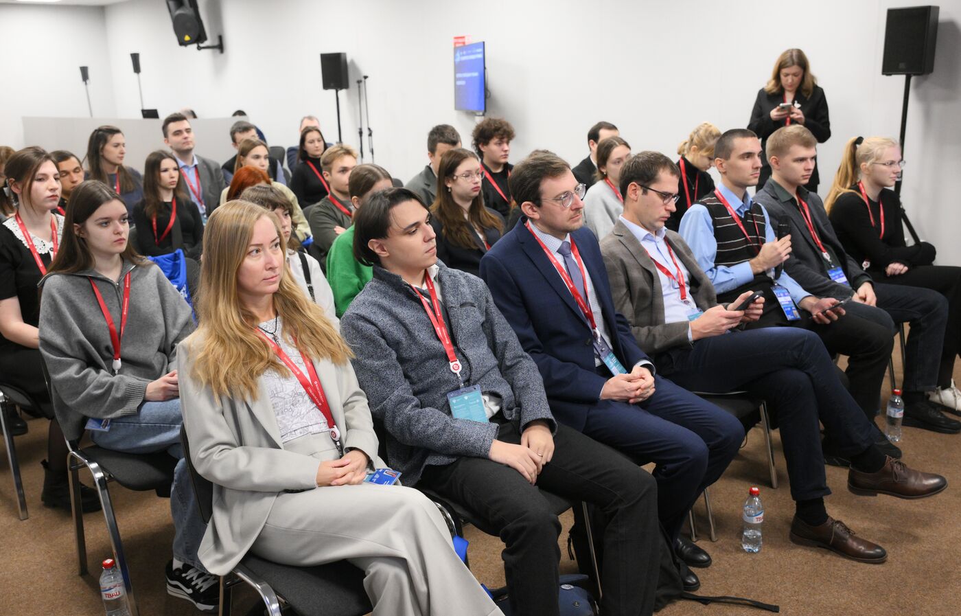 4th Young Scientists Congress. Meeting with young scientists from Novorossiya