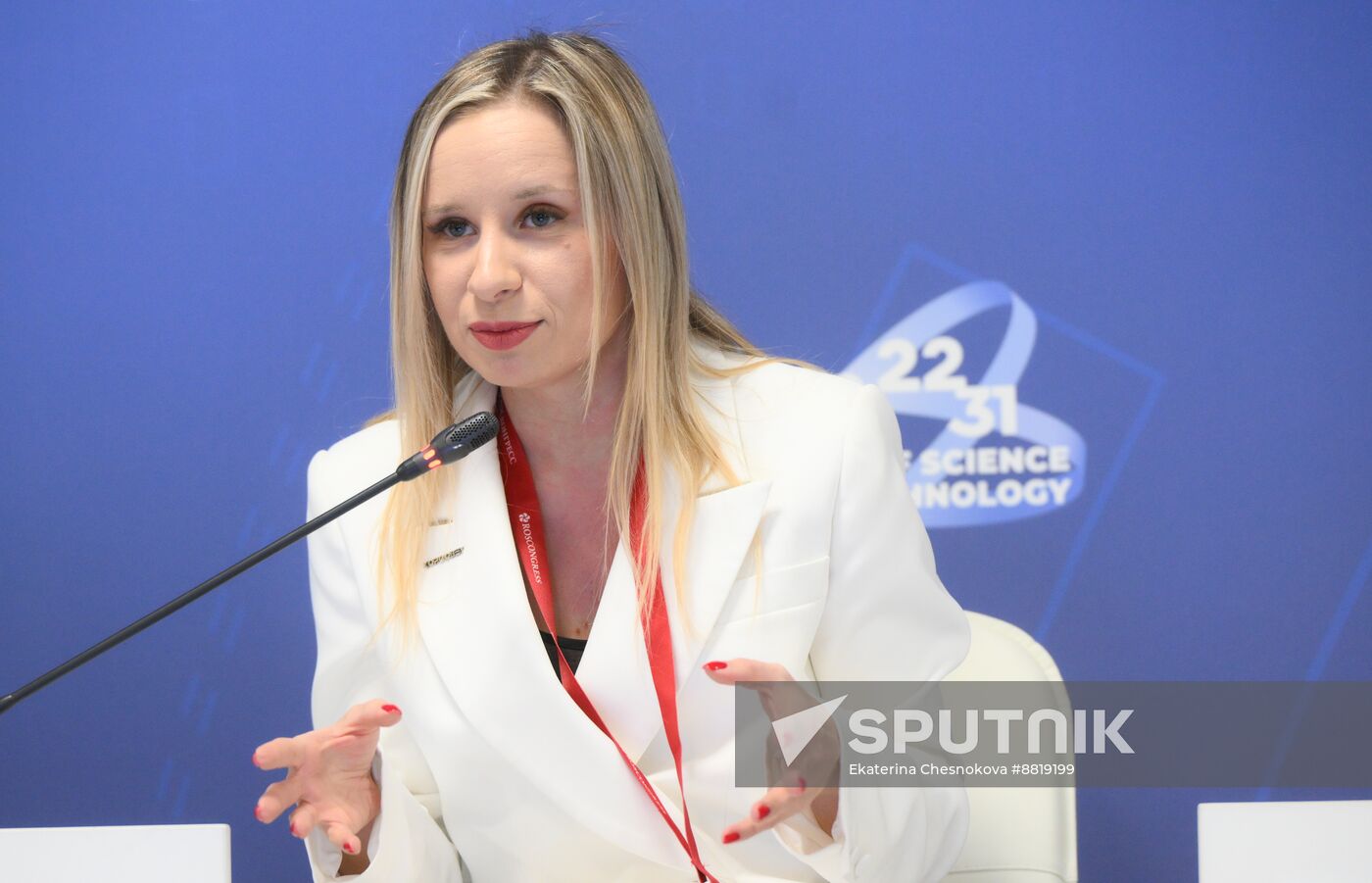 4th Young Scientists Congress. Step into Science with Rosmolodezh: Popularizing Scientific Projects Among Young People and Support Measures for Young Scientists