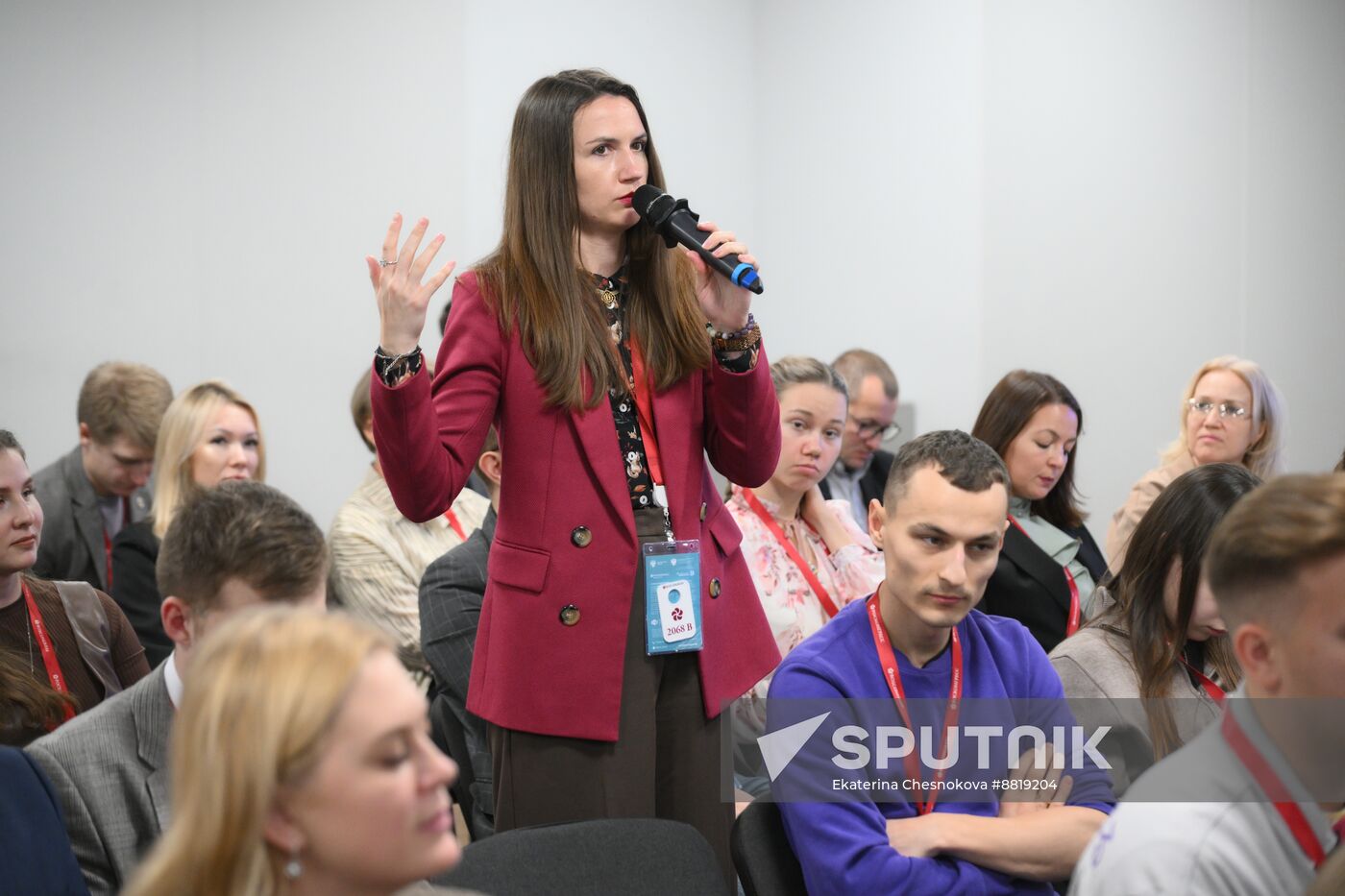4th Young Scientists Congress. Step into Science with Rosmolodezh: Popularizing Scientific Projects Among Young People and Support Measures for Young Scientists