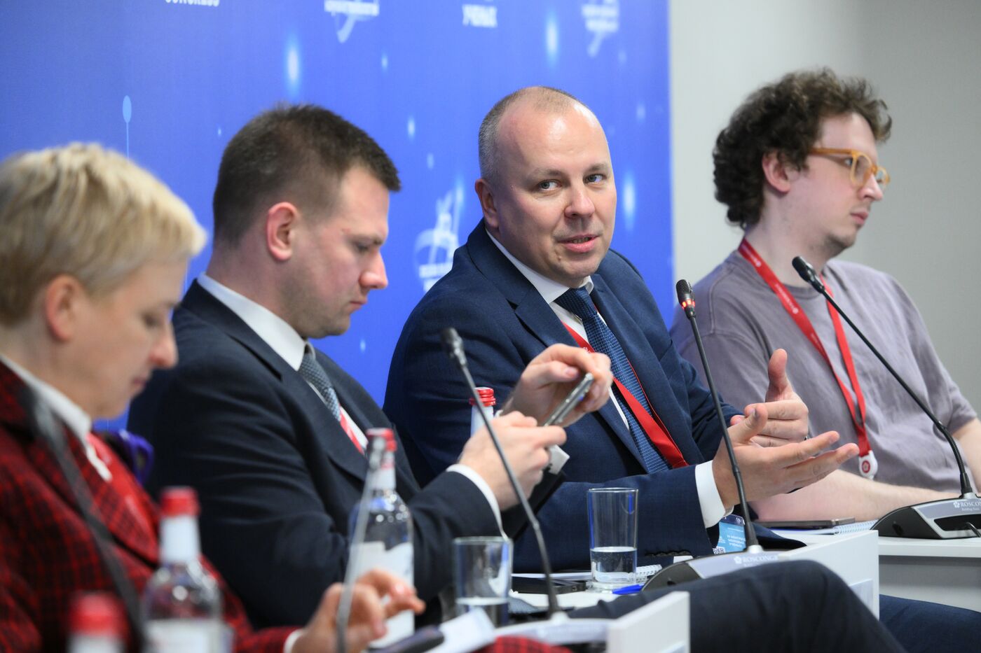 4th Young Scientists Congress. Labour Market Trends in Knowledge-Intensive Business: What Kind of Scientists are Companies Looking for?