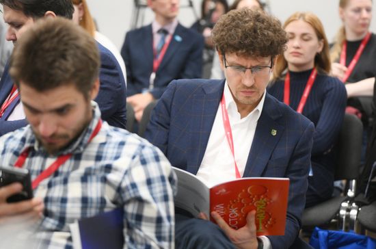 The 4th Young Scientists Congress. Young Scientists' Cooperation in Federal Districts. Far Eastern Federal District. Location: Russia, Federal territory 'Sirius'. Author: Ekaterina Chesnokova. 4th Young Scientists Congress. Young Scientists' Cooperation in Federal Districts. Far Eastern Federal District