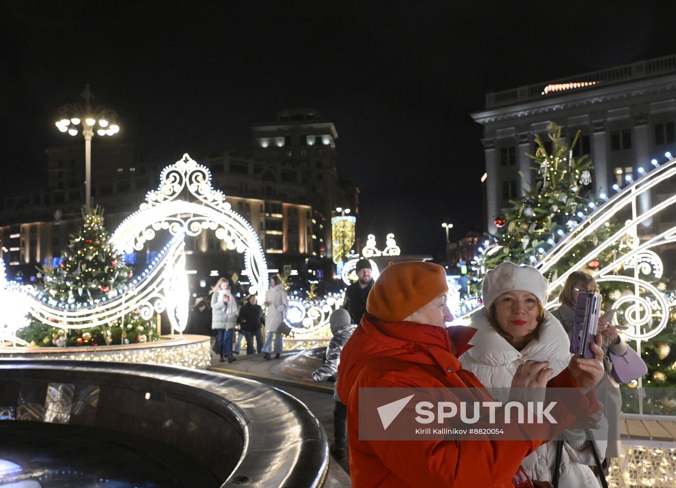 Russia New Year Season Preparations