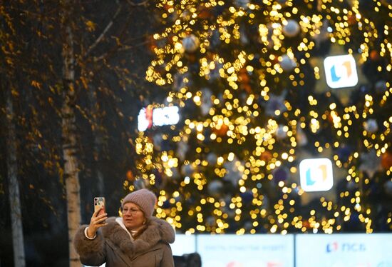 Russia New Year Season Preparations