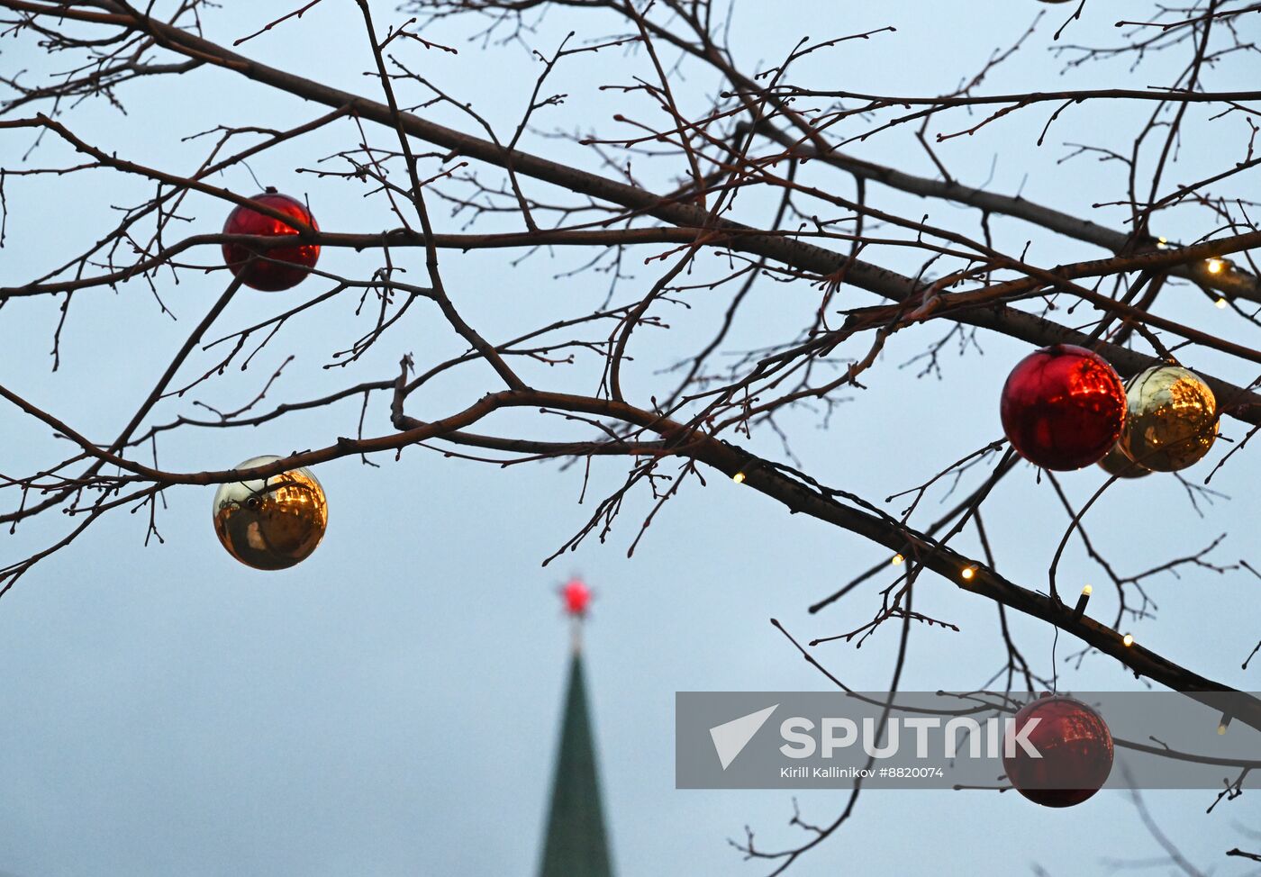 Russia New Year Season Preparations