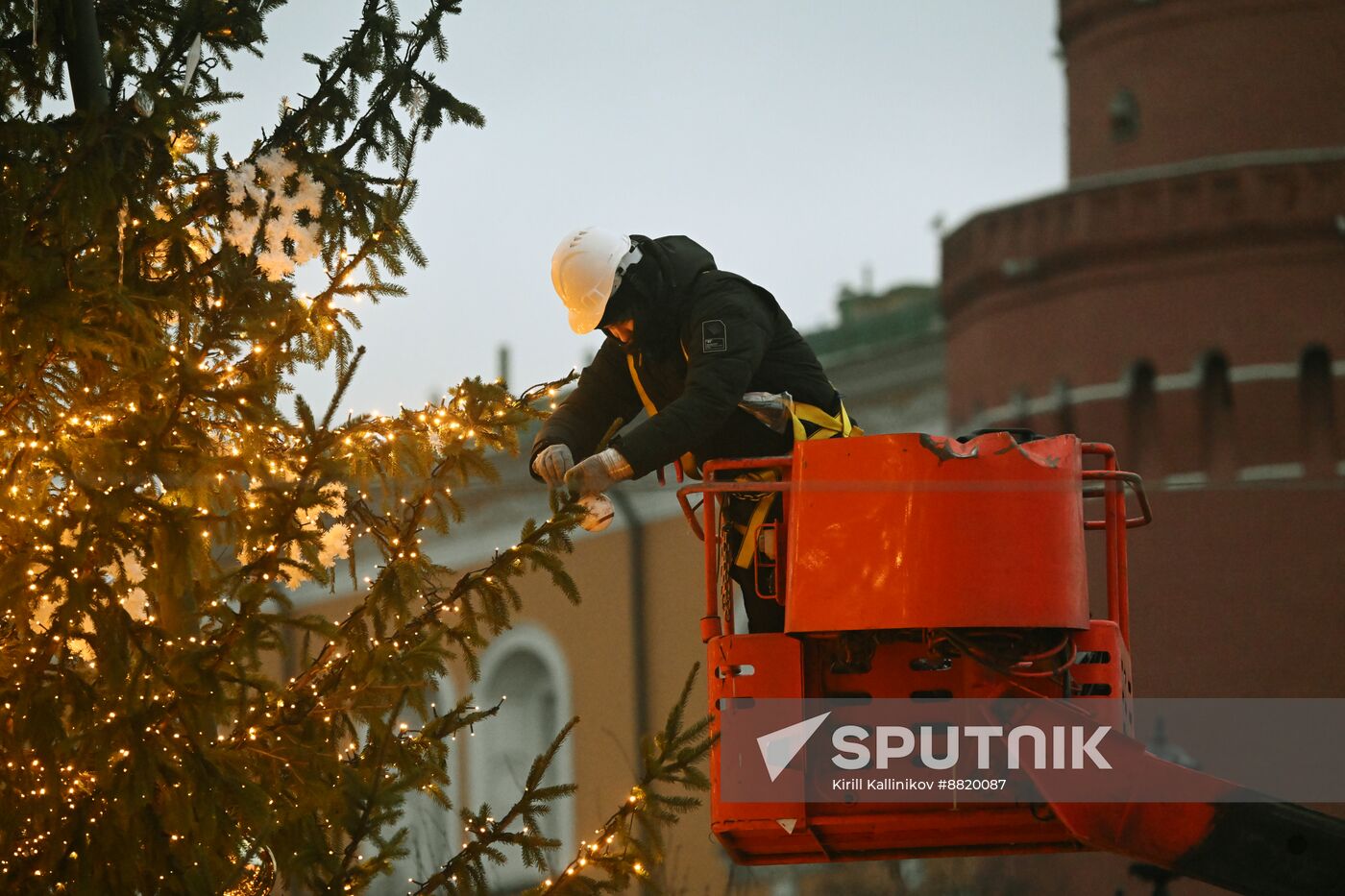 Russia New Year Season Preparations