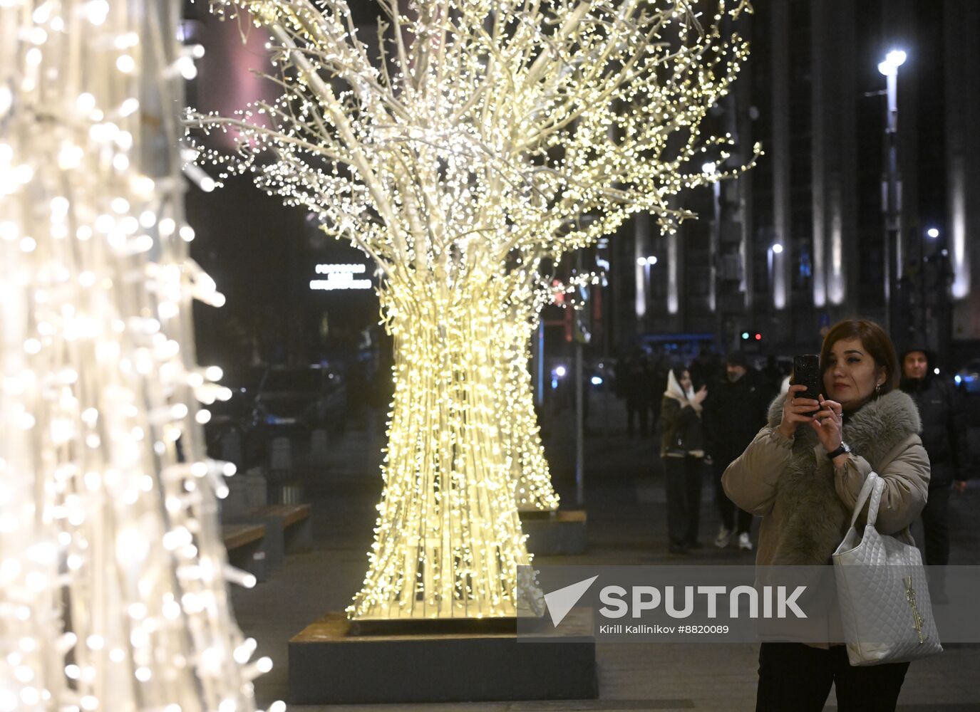 Russia New Year Season Preparations